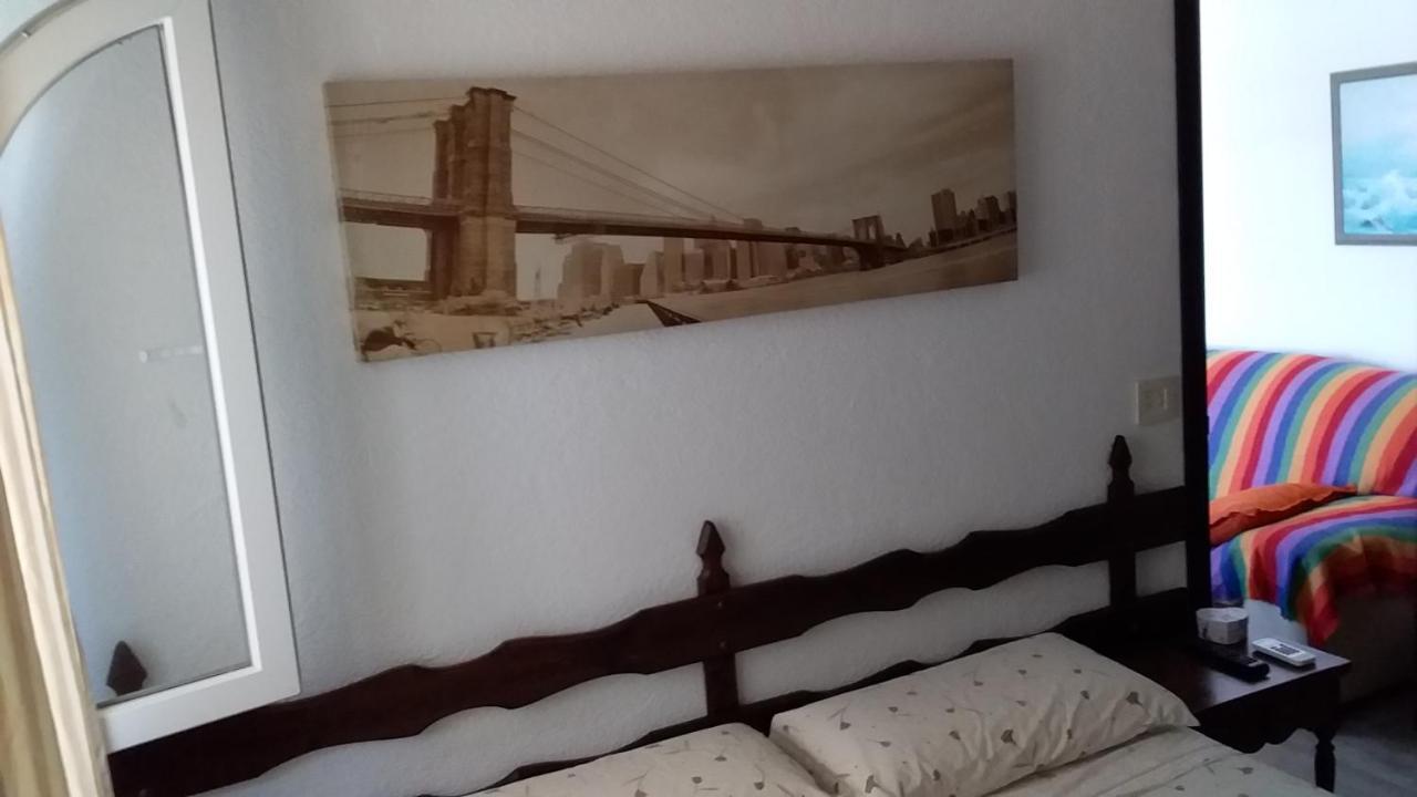 Apartamento Paraiso Del Sol เบนาคาราเฟ ภายนอก รูปภาพ